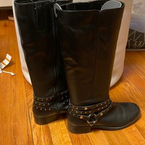 Gently used black Nine West boots- I have not work them in 3-4 years